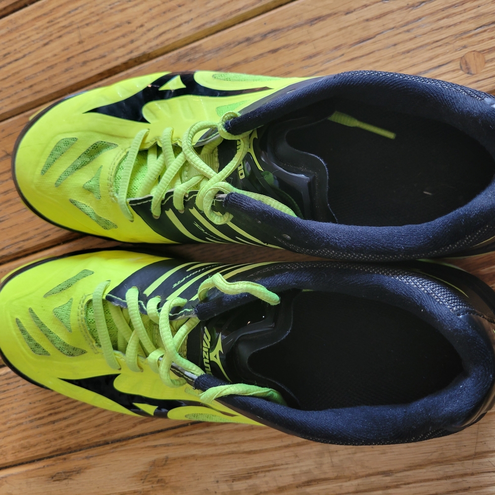 Mizuno Wave Lightning Men's Volleyball Shoes - Neon Yellow/Black - Picture 3 of 9